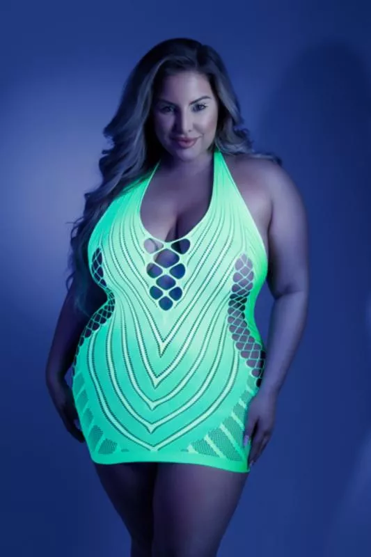 Vestido halter Shock Value con tela de red verde neón - Curvy