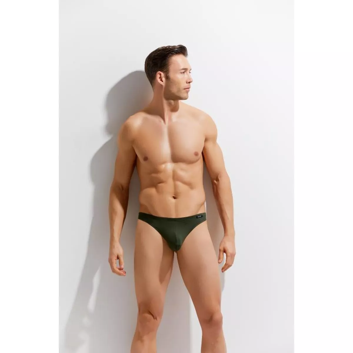 Tanga verde caqui
